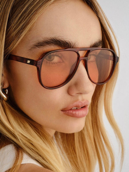 TRAGIC MAGIC / TOFFEE TORT W/ AMBER TINT LENS
