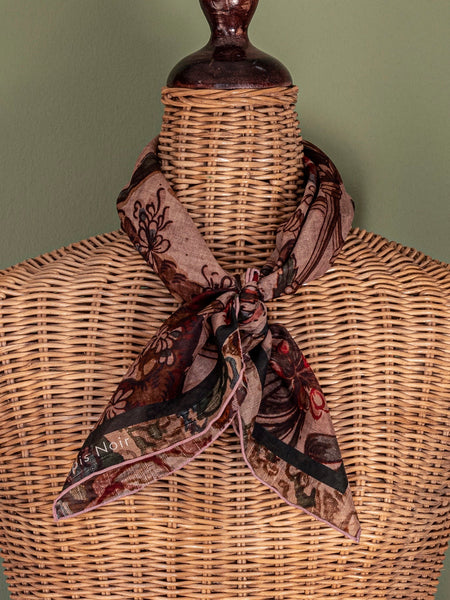Light Tulip Scarf