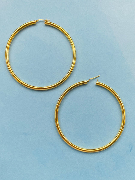 CHUNKY HOOPS I forgylt sølv,  78  mm