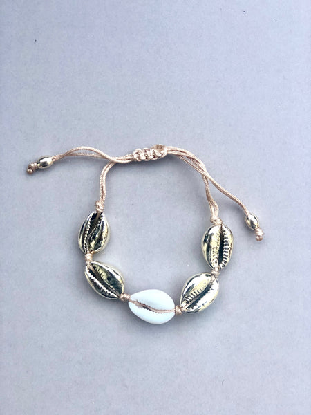 Vacay Shell armbånd, FOUR GOLD