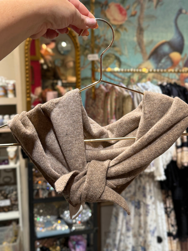 Trekant skjerf i ull