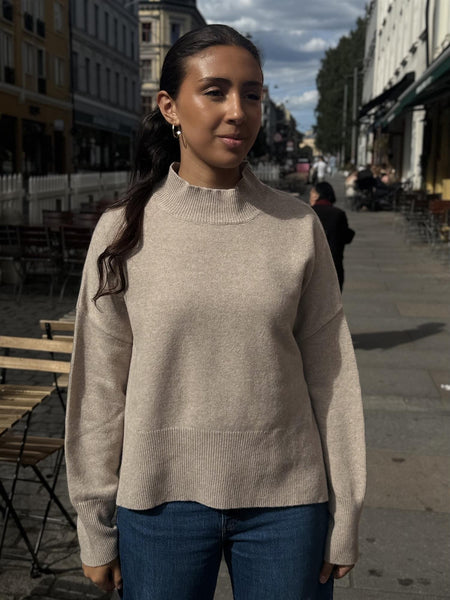MANDY ULLGENSER  , BEIGE