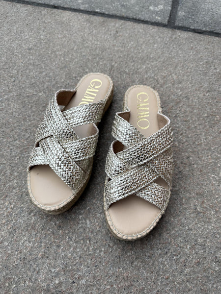 GAIMO DSAN TRENZA SANDAL, PLATINUM GOLD