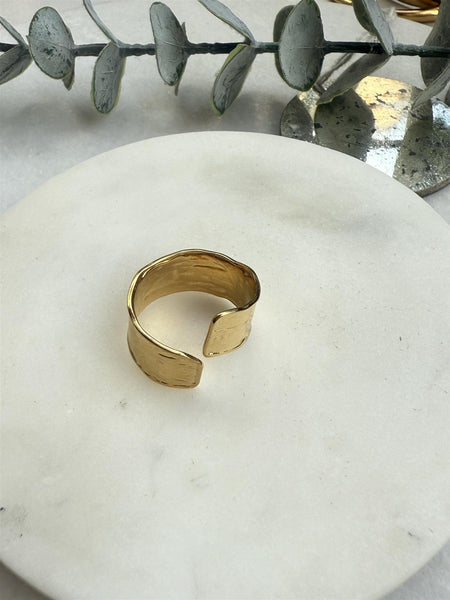 AMBI ring , GOLD