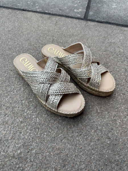 GAIMO DSAN TRENZA SANDAL, PLATINUM GOLD