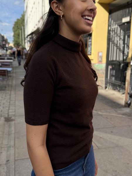 DAVIES høbyhals med kort erm, BROWN