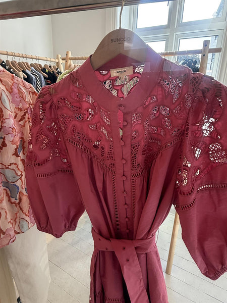 CATY DRESS, BOISE DE ROSE