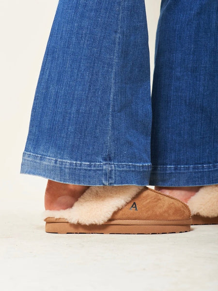 SHEARLING SLIPPERS , CHESTNUT