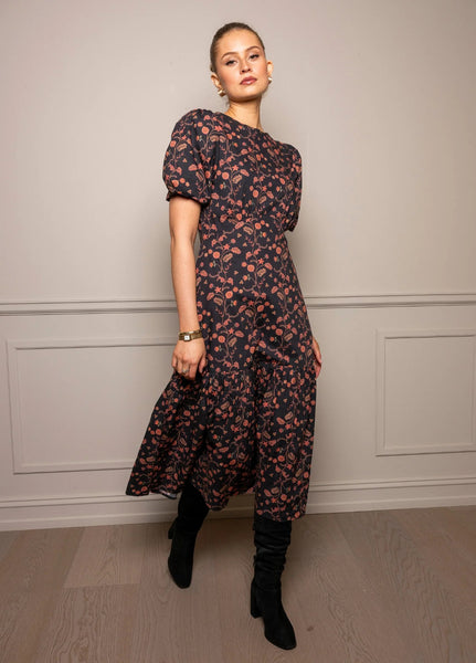 ELLA BLOUSE ANTIQUE,  BLACK POPLINJOHANNA DRESS, SANGRIA POPLIN