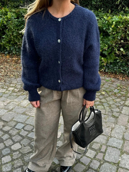 PREORDER OKTOBER LEVERING!IDAIC CARDIGAN - NAVY