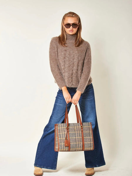 VERDI ULLGENSER , DARK BROWN