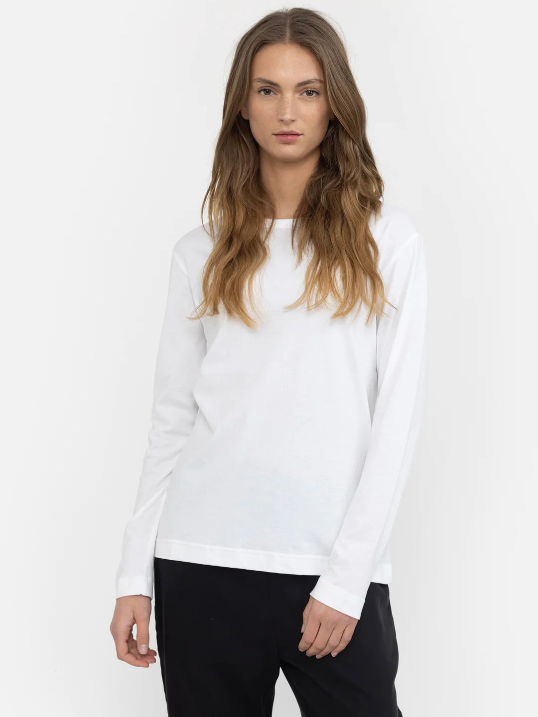WHITE  ES Maja T-shirt-GOTS
